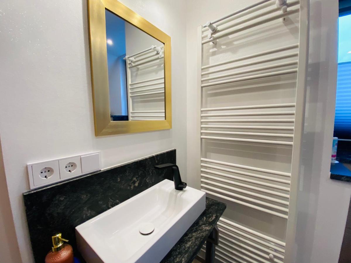 Ferienhaus Zur Waldauer Hoehe Mit 3 Sz, 120Qm & 40Qm Balkon Schleusingen Buitenkant foto