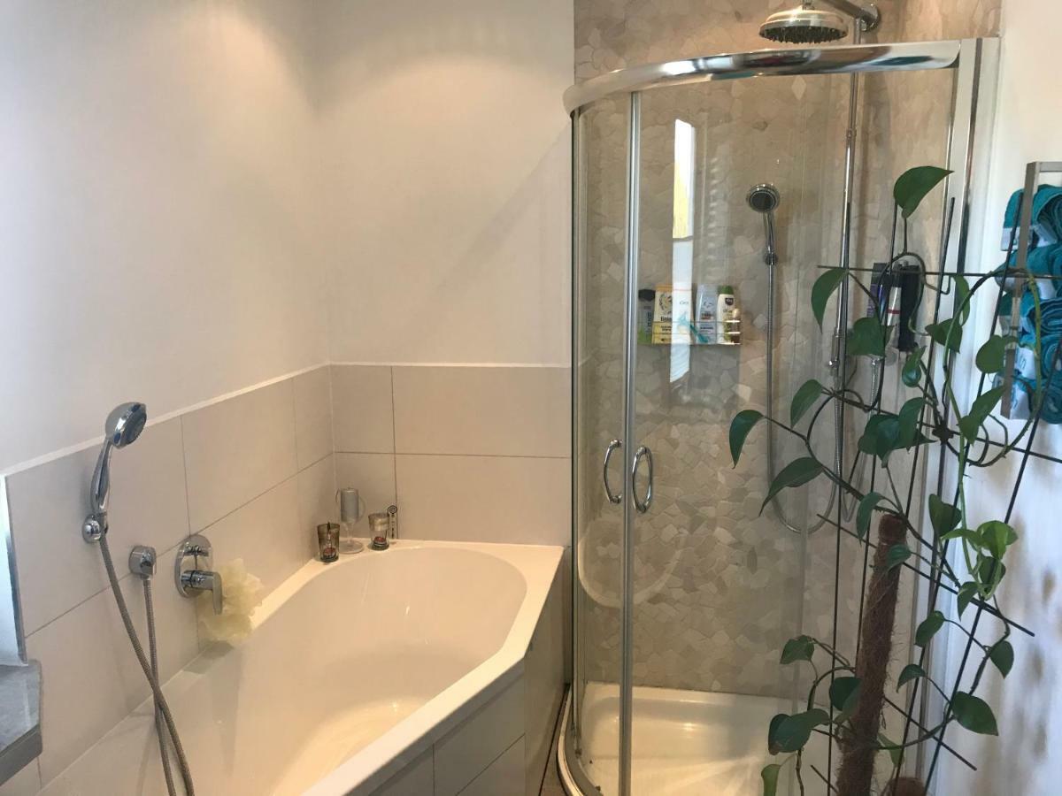 Ferienhaus Zur Waldauer Hoehe Mit 3 Sz, 120Qm & 40Qm Balkon Schleusingen Buitenkant foto